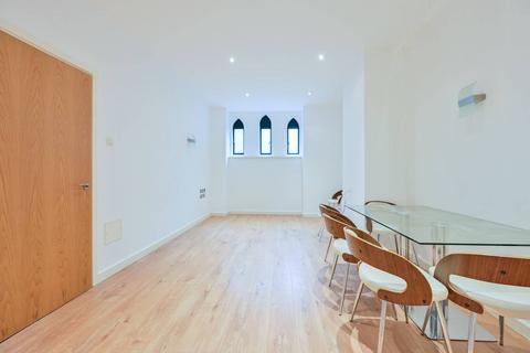 Lynton Road, Bermondsey, London, SE1 1 bed flat for sale