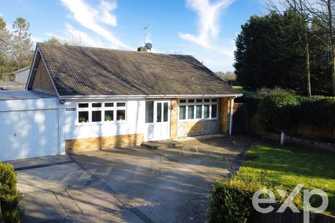 Lested Lane, Maidstone ME17 3 bed detached bungalow for sale