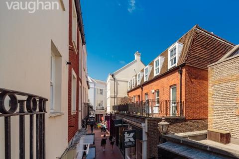 Dukes Lane, Brighton, East Sussex, BN1 2 bed maisonette for sale