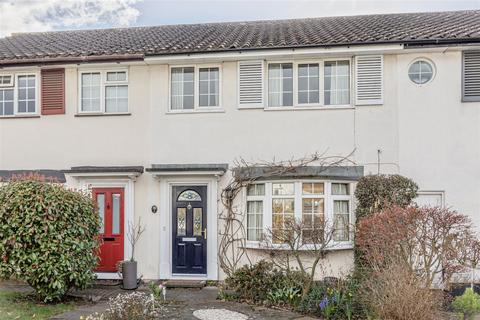 Granville Close, West Byfleet KT14 3 bed terraced house for sale