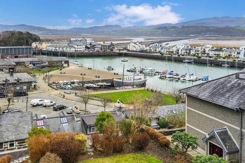Garth Terrace, Porthmadog 5 bed house for sale
