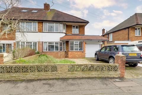 Glebeside Avenue, Worthing 3 bed semi