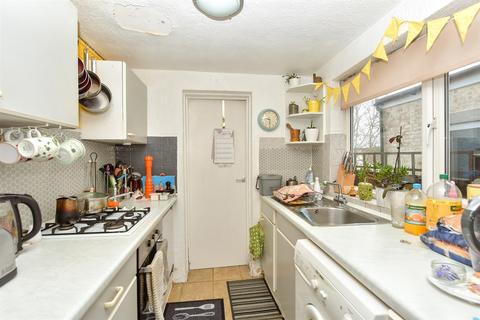 Windmill Street, Rochester ME2 3 bed terraced house for sale