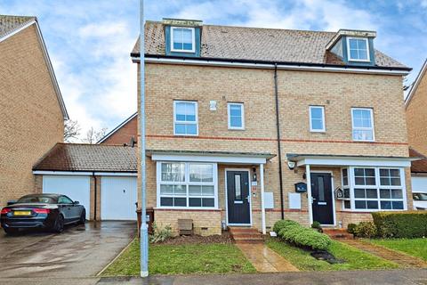Sparrowhawk Place, Hatfield, AL10 4 bed semi