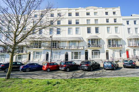 Wellington Square, Hastings 1 bed flat for sale