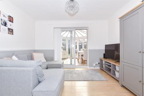 Willowside, Snodland, Kent 2 bed end of terrace house for sale