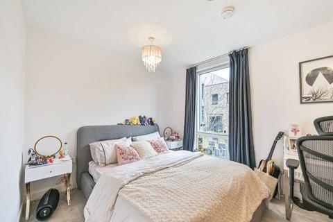 Grove Park, Colindale, London, NW9 1 bed flat for sale