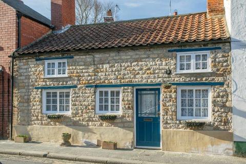 West End, Kirkbymoorside, York 2 bed cottage for sale