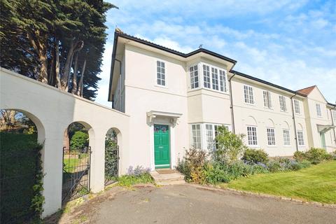 Highfield Close, Southampton, Hampshire 3 bed end of terrace house for sale