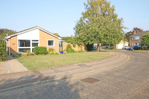 Melford Close, Peterborough PE3 2 bed detached bungalow for sale