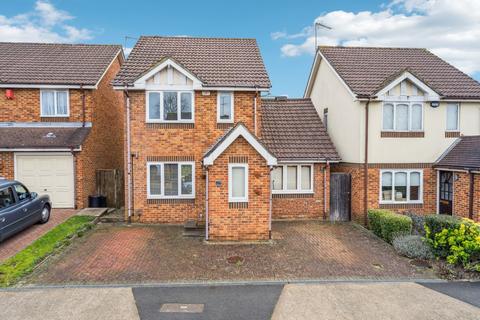 Tolcarne Drive, Pinner HA5 4 bed detached house for sale