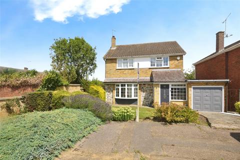 Woodland Way, Ongar, Essex, CM5 3 bed detached house for sale