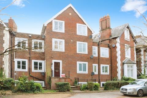 19a, Upton Park, London, SL1 2DA 2 bed flat for sale