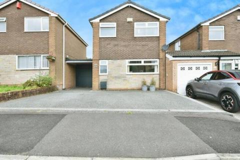 Skipton Avenue, Chadderton, Oldham 3 bed detached house for sale