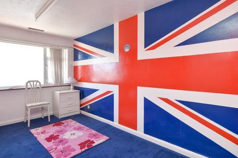Gunners Road, Shoeburyness, Essex, SS3 4 bed terraced house for sale