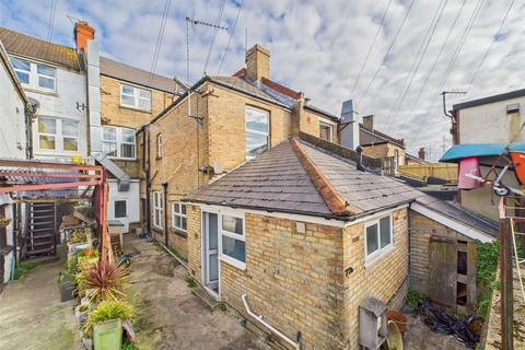 Southbourne Grove, Bournemouth... 1 bed apartment for sale
