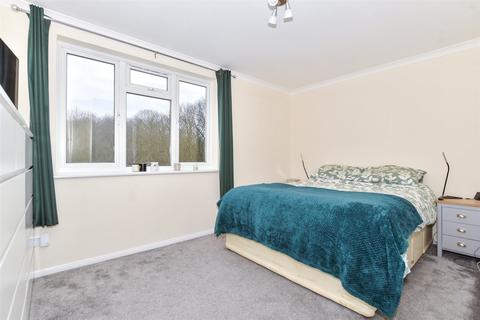 Sandling Lane, Penenden Heath... 2 bed apartment for sale