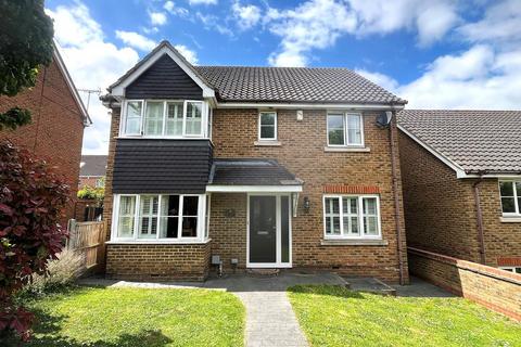 Mason Way, Wainscott, Rochester, ME3 4 bed detached house for sale