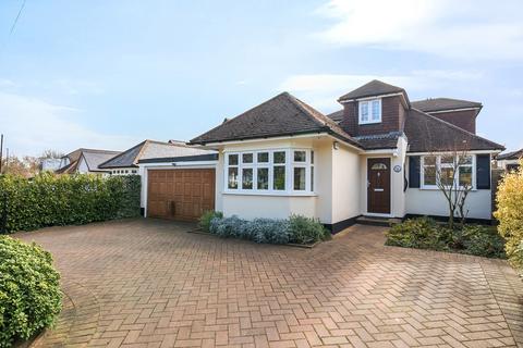 Walton Lane, Weybridge, KT13 3 bed bungalow for sale
