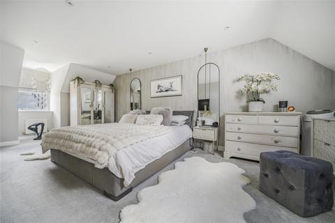 Penhurst Close, Weavering 3 bed terraced house for sale