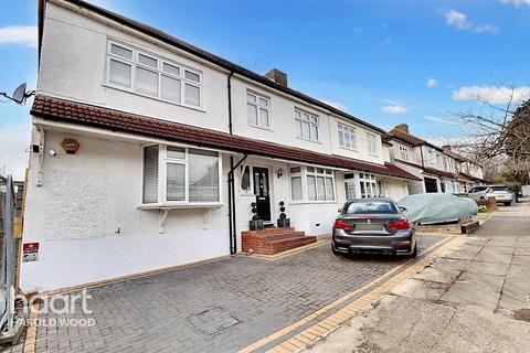 5 bedroom semi-detached house for sale