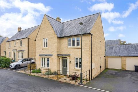 Clappen Close, Cirencester... 4 bed detached house for sale