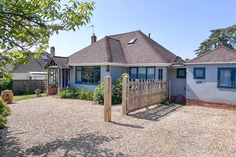 Armstrong Close, Brockenhurst, SO42 3 bed detached house for sale