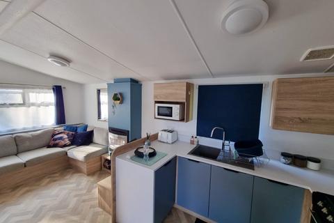 St Leonards, Dorset 2 bed park home for sale