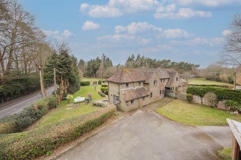 Little London Road, Cross In Hand... 4 bed semi