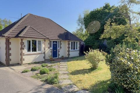 Tilmore Gardens, Petersfield GU32 3 bed detached bungalow for sale