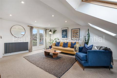 Cornwall Road, London, N15 3 bed apartment for sale