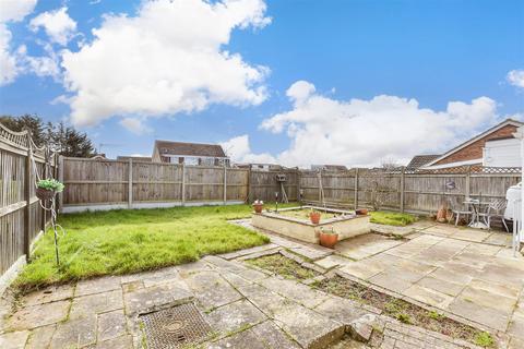 Sandpiper Road, Whitstable, Kent 2 bed semi