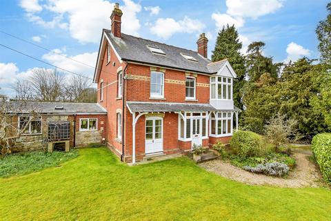 Gallants Lane, East Farleigh... 5 bed detached house for sale