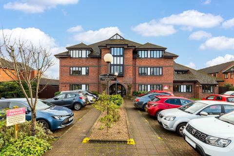 Healey Court, Warwick, CV34 1 bed apartment for sale
