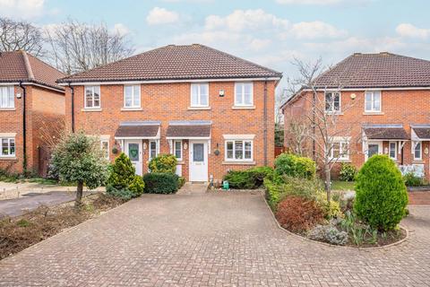 Chester Gibbons Green, St. Albans AL2 3 bed semi