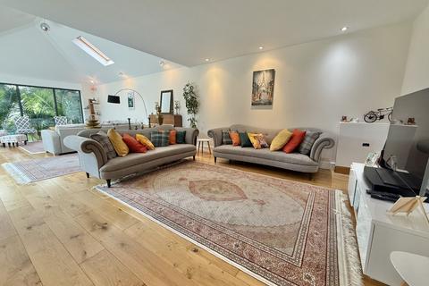 Sandbanks Road, Poole, BH14 4 bed detached house for sale
