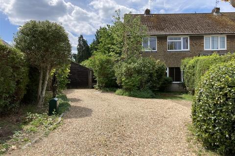 Bridle Path, Woodcote Reading RG8 3 bed semi