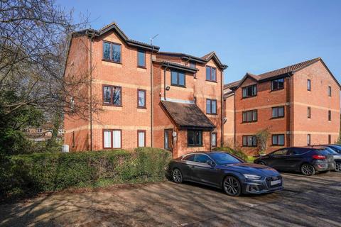 Courtlands Close, Watford, WD24 1 bed flat for sale