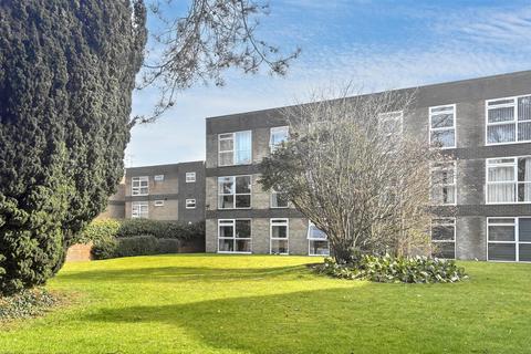 Alcester Road South, Birmingham B14 2 bed flat for sale