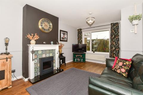 Rectory Close, Ashington RH20 3 bed semi