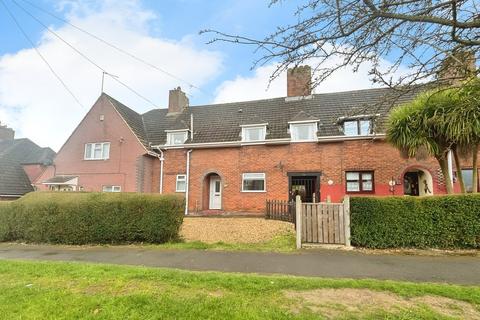 Hawthorn Avenue, Gainsborough 3 bed terraced house for sale