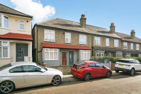 Heyford Road, Mitcham, CR4 4 bed maisonette for sale