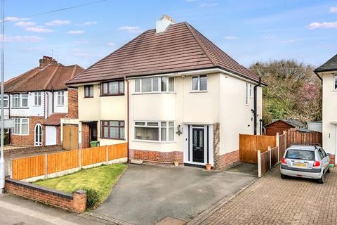 Finchfield Lane, Wolverhampton, WV3 3 bed semi