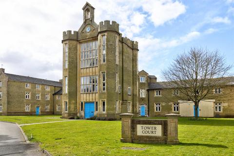 Tower Court, Ely CB7 2 bed apartment for sale