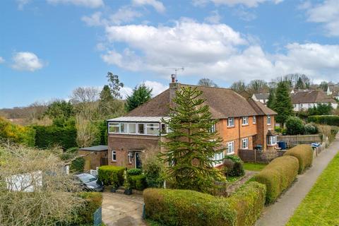 St. Catherines Cross, Bletchingley 2 bed maisonette for sale