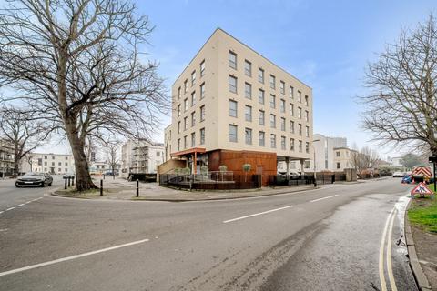 Oriel Road, Cheltenham, Gloucestershire 1 bed apartment for sale