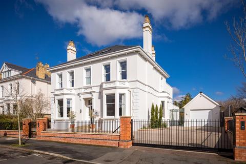 Eldorado Road, Cheltenham 6 bed detached house for sale