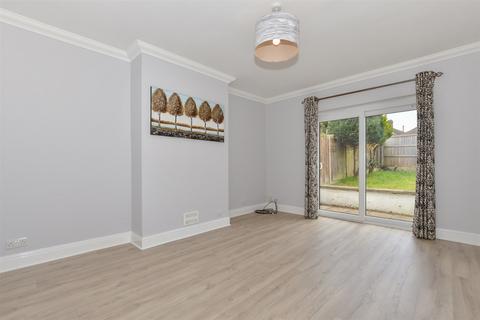 Weavering Street, Weavering... 2 bed semi