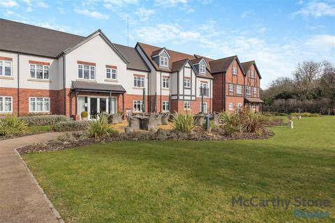 Gibson Court, Tattershall Road... 2 bed flat for sale