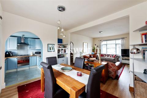 Cavendish Road, London, N4 3 bed maisonette for sale